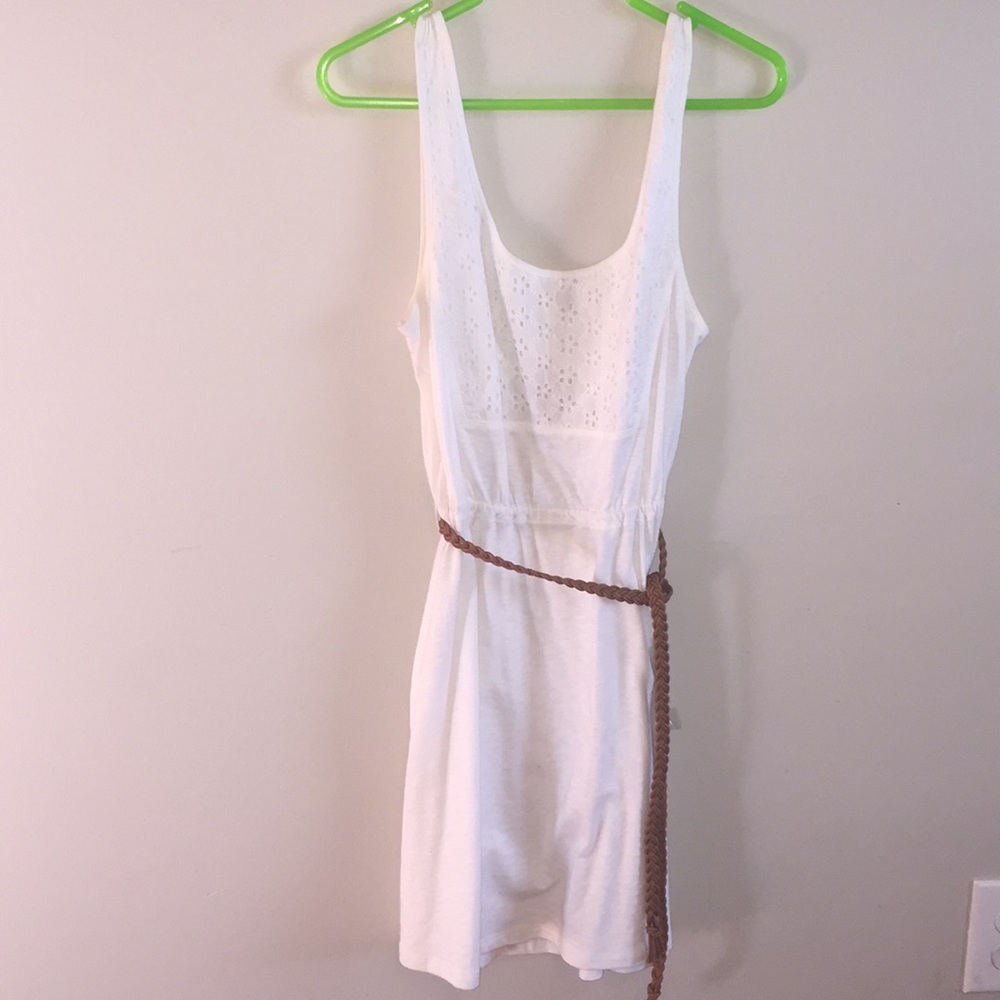 White sundress with belt and back cut out